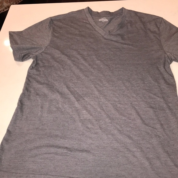 t-shirt Gray Stripe Short Sleeve Shirt Boys Size S - Picture 3 of 4